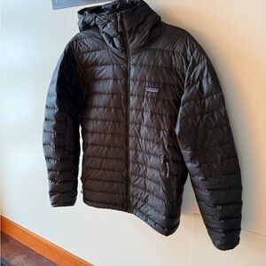 Patagonia Men's Black Puffer Jacket